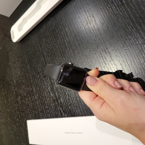 *SOLD* Apple Watch Series 3 - 38mm Great Condition - Picture 8 of 8